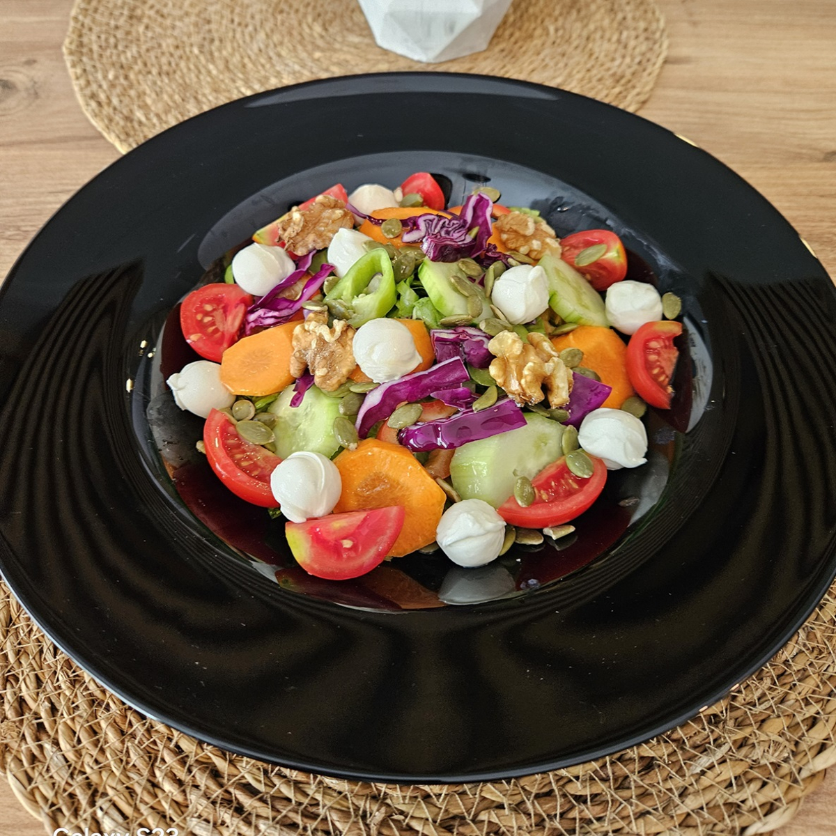 Peynirli Mevsim Salata
