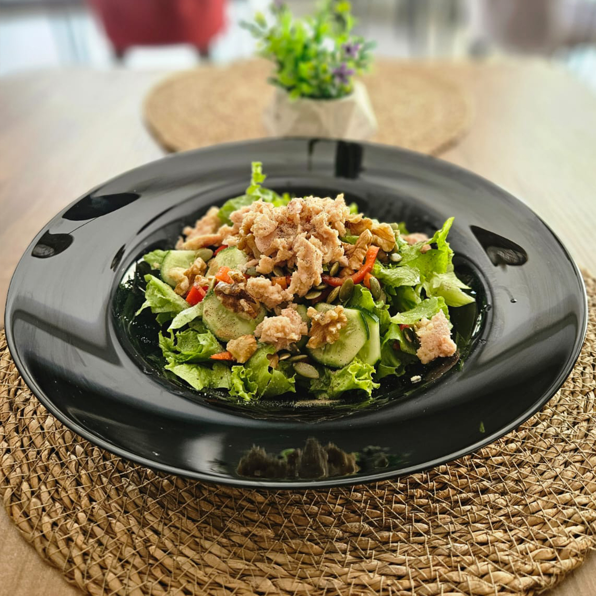 Ton Balıklı Mevsim Salata
